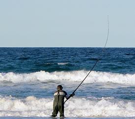 Long Distance Casting In The Surf On The Water, 43% OFF